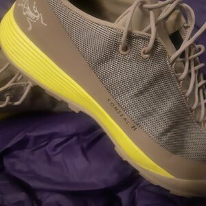 Arc'teryx Konseal FL Sneakers - Gray and Yellow